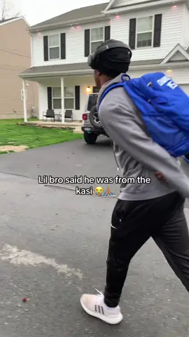 Luh bro had to brace himself first 😂😂😂😂 @Lanxzzo • following  #livingabroad #movingabroad #tiktoksouthafrica🇿🇦 #skhothane #kasi #fypシ #fyp #foryou #viral #k1llcharly_  