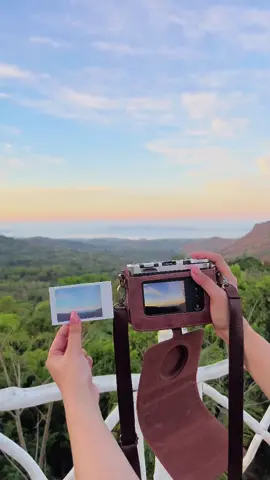 capturing beautiful sunrise at tanay 🌅 tnx labsssss sa gep 🫶🏻 #minievo #instax #instaxchallenge #minievoinstax #sunrise #sunset #tanay #lambinganhills #fyp #camera #photography 