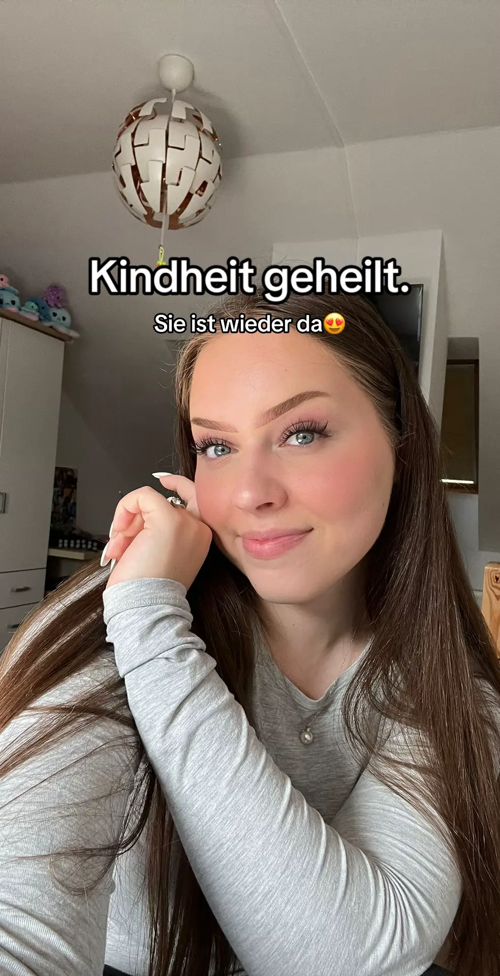 Nicht die Alte, aber glücklicher🥹😍 insta/yt: annixashley🌸 #bibi#kindheit#reagieren#omg#happy#glücklich#story 