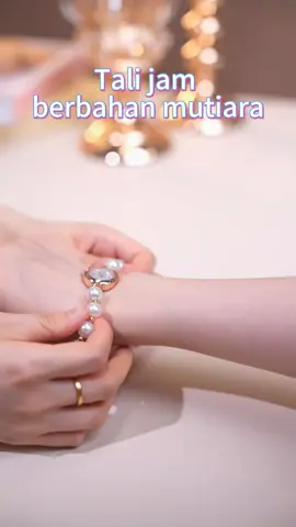 Tali jam berbahan mutiara, sangat cantik dan imut #yandaisy  #jamtanganwanita  #perhiasan  #Jammutiara  #Hadiahulangtahun  #casualbahanstainlesssteeljamtangan  #hadiahharivalentine #hadiahgraduasi  #foryou  #fyp 