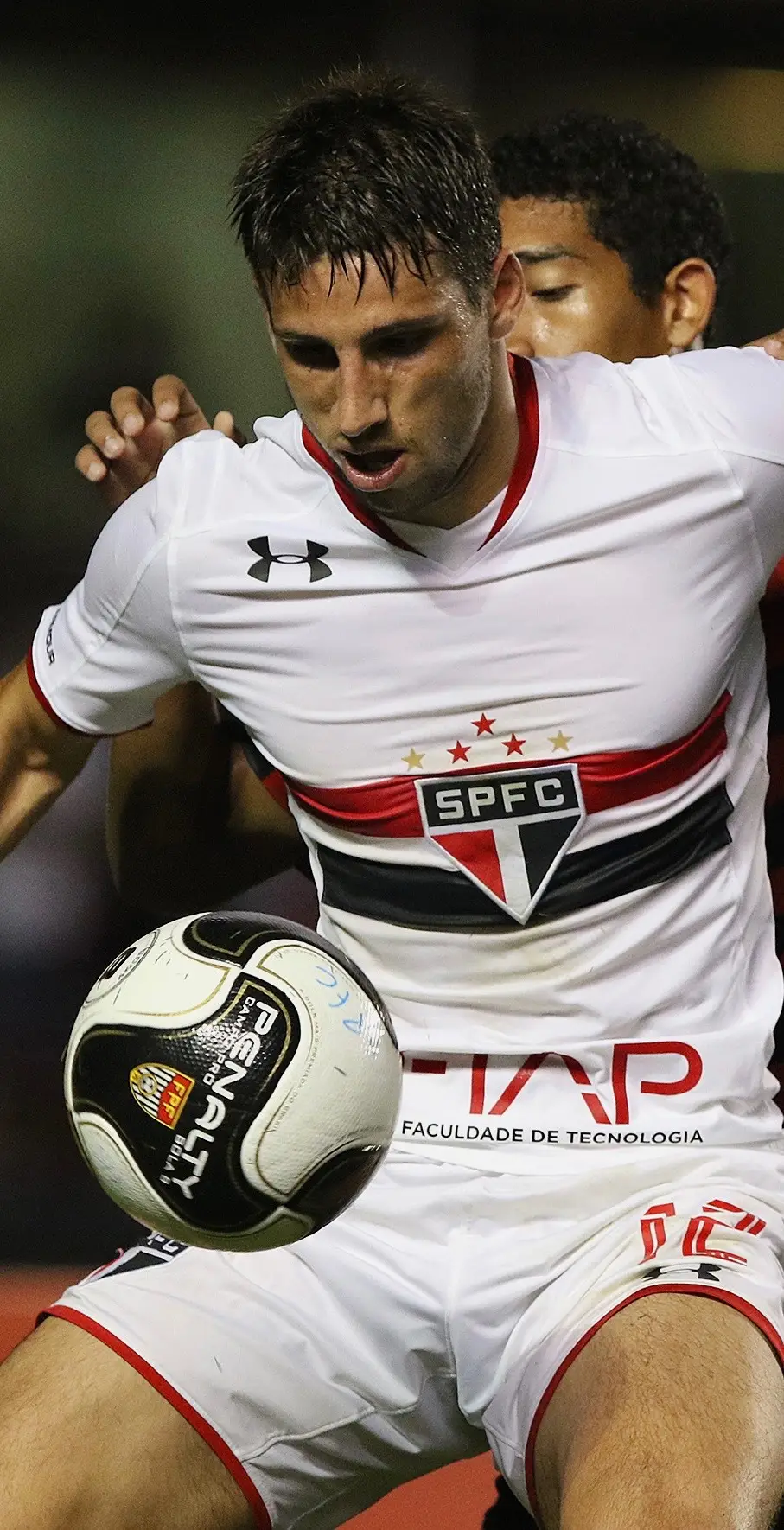 🔙 Há oito anos, Calleri estreava no MorumBIS, na vitória do Tricolor por 2 a 1 sobre o Oeste, pelo Paulistão de 2016!  São 39 gols do atacante em 81 jogos na nossa casa. #Calleri #MorumBIS #Paulistão #SPFC 