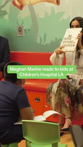#meghanmarkle reads to kids at children’s hospital la as a part of the make march matter program 