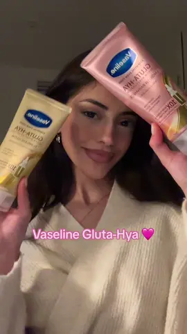 The new Serum Burst Lotions from Vaseline's Gluta-Hya collection. For Even toned complexion and hydrated!! 😍💗✨#GlutaHya #FlauntYourGlow @VaselineArabia 