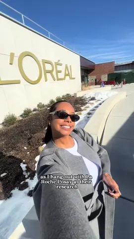 #LaRochePosayPartner  I spent the day exploring the fascinating world of skincare innovation with @larocheposayus at the L'Oréal research lab! Being someone who's struggled with acne, and scarring, @LaRochePosayUS has always been my go-to, so learning about the science behind their new Mela B3 Serum and UV sunscreen was truly eye-opening.  This serum is a game-changer for women of color, helping to target a range of skin discoloration issues like sun spots, age spots, and post-acne marks. We also heard from dermatologists and doctors of color about La Roche-Posay's exclusive ingredient Melasyl, which is a breakthrough in discoloration treatment for us. As I've been more open about my skin journey lately, and it's empowering to see brands like La Roche-Posay embracing acne positivity and helping improve our overall quality of life.   Also connecting with fellow creators over dinner and sharing our skincare experiences was the reminder I needed that we're all in this together. Huge thanks to @larocheposayus for this incredible opportunity and If you're struggling with dark spots like I have, I highly recommend giving the Mela B3 Serum a try! #larocheposayUSA #skincare #acnepositivity