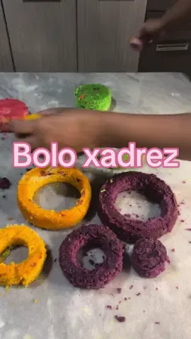 Bolo xadrez colorido #boloxadrez #boloxadrezcolorido 