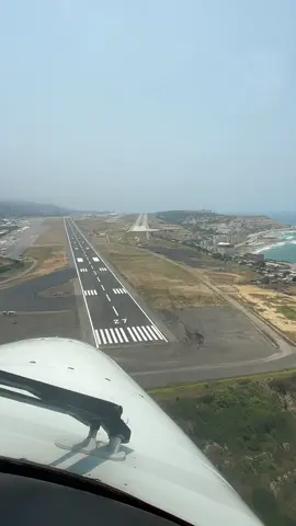 Pista 28R en Maiquetia 🫶🏻 #maiquetia #venezuela #turbo #pista #avion #aterrizaje #landing 