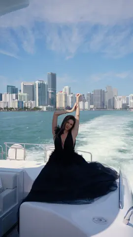 Miami baby 🌴 #influenttraveler #miami #fashionshoot 