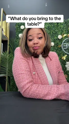 I’m bringing the viral edge control and healthy hair, what do you mean ?! #baskandlatherreview #bestedgecontrol #strongholdedgecontrol #baskandlatheredgecontrol #edgecontrol4chair 