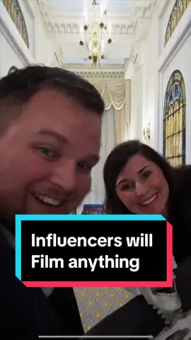 Influencers will film anything #fyp #foryou #foryoupage #foryourpage #funny #funnyvideo #funnyvideos #comedy #influencer 
