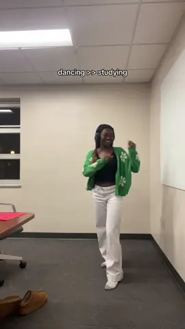 this is the result of a strawberry ultra monster 😔✊🏾 #fyp #foryou #viral #trending #dance #college #collegestudent #student #study #studywithme 