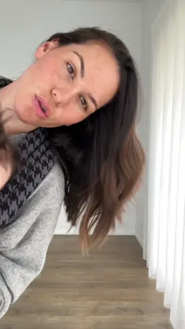 I’m a firm believer in if you love something, buy it in every colour! Portier has just elevated my winter wardrobe with their new release of the Onyx Houndstooth carrier. Use my code BRE40 to treat yourself, baby and wardrobe to one of these beautiful carriers. The code is limited and will expire in 5 days!    #babycarrier #portier #discount #ausmums #ausmumsoftiktok #mumlife #2under2 #momtok #secondtimemom #babyproducts