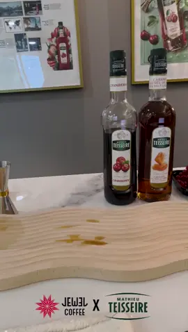 Go for something less sweet this Raya! 🥰 Try our Cranberry Salted Caramel 🥳 #mathieuteisseire #jewelcoffee #raya2024 #Ramadan #mocktail #lesssugar #syrup #beverage #flavoureddrinks #drinkrecipe #flavoureddrinks #party #gathering 