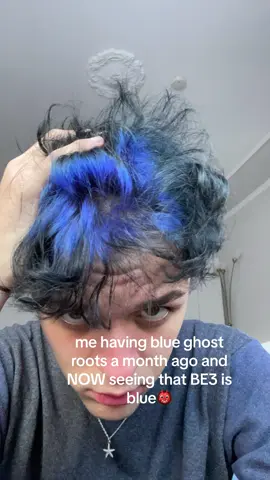 Replying to @mary? guys i literally did have blue ghost roots #fyp #viral #billieeilish #be3 #hair 
