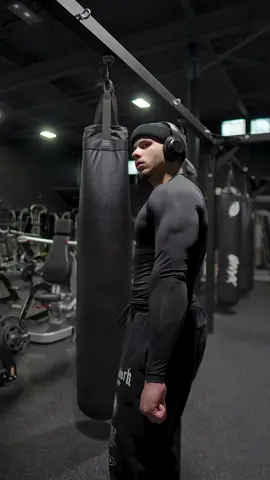 Harley 🤝 Compressions 🦈 @Gymshark code RGZ #harleyrgz #gym #gymshark #gymsharklifting 