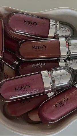 Kiko Milano lipgloss💋#fyr #foryoupageofficiall #viraltiktok #fyppppppppppppppppppppppp #fypシ゚viral #fypシ゚viral🖤tiktok #foryoupage❤️❤️ #viral #foryou #makeup #schminke #foryoupage #fy #kikomilano @KIKO Milano 