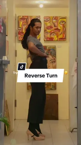 Trying @Ahtisa’s reverse turn 🤫 #reverseturn #pasarela 
