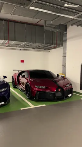BUGATTI CHIRON PUR SPORT🥵 | FOLLOW FOR CONTENT WITHOUT MUSIC🙏  📸📸@Tomas_JPEGG  #carspotting #dubaicars #islam #carsofdubai #dubai #bugatti #chiron #pursport #chironpursport 