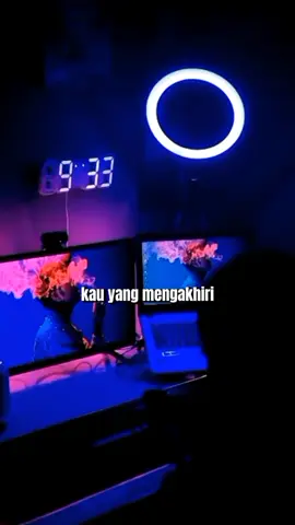 Kau yang mulai kau yang mengakhiri kau yang berjanji kau yang mengingkari. #statusvideo #liriklagu #kegagalancinta #seventeenband 