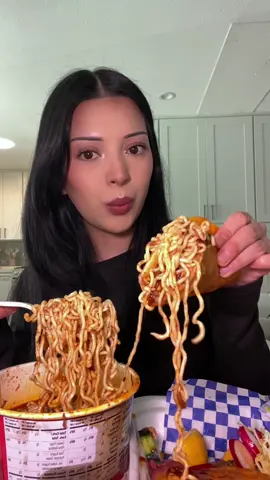 Birria Ramen and Birria tacos 😍 longer video 🩷 #mukbang #eatingshow 