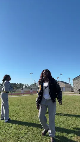 If only y'all knew how long it took us to get it right🤦🏾‍♀️😭 #fyp #xybca #trackmeet #trackgirls #dance @𝓓𝓸𝓷𝓷𝓪𝓮 