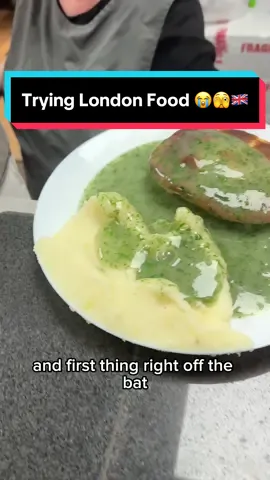Would you eat Pie n Mash? Who knows, you might love it but this is def not for me😷🫤 #pienmash #london #londonfood #ukfood #englishfood #englishbreakfast #uk #americanintheuk #england 