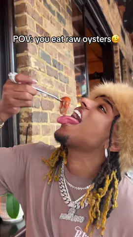 Who else eat raw oysters 🤮😂 #fyp #oysters #rawosyters 