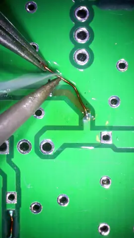 Torn power trace #electronicsengineering #electronicstechnician #tracerepair #electronics #electronicsrepair #repair #chiprepair #icrepair #icreplacement #pcbrouting #bgareballing #bgareballingstation #bgareballingkit #sellingelectronics #pcbdesign #kicad #schematicdesign #pcb #altiumdesigner 