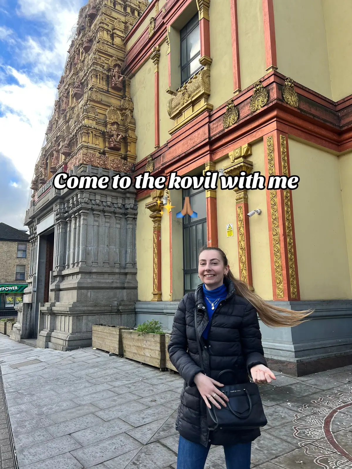 Sri Mahalakshmi temple 🙏🏽✨last kovil in UK before Sri Lanka ! #foryou #tamiltiktok #uktamil #tamilamma #tamilwhatsappstatus #srilankatiktok #learntamilwithme #fyp #srimahalakshmi #easthamlondon #tamiltemple 