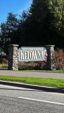 Beautiful places in Kelowna, BC Canada : Bella Rosa Orchards/Gellatly Nut Farm Regional Park/ Kelowna Downtown Marina #canada #travel #beautifulplaces #kelowna 