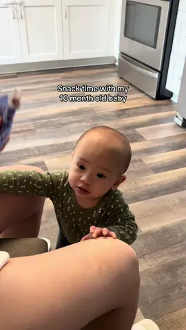 She loves it I promise! Its just it’s cold lol 😂 #10month #10montholdbaby #babymilestones #blw #babyledweaning #babysnacks #SnackTime #babytok #baby #babytiktok #sahm 