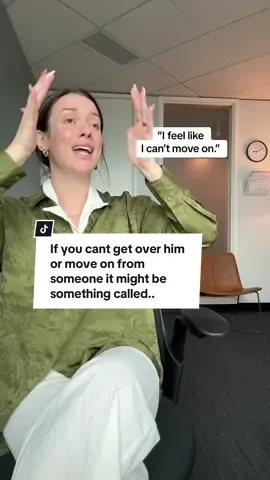 Lets talk “complicated grief.” and how i treat it in sessions 👇👇👇 Remember these are used in the safety of fhe therapy room after rapport and trust in built.  (Mute rather than pause🤍) Number one way I treat complicated grief:  I prioritize patience and space for the client's emotions. The duration of grief is deeply personal and varies person to person. Often, the prolongation of grief stems from self-denial of the intense feeling of grief. Clients sometimes feel shame and embarrassment for 