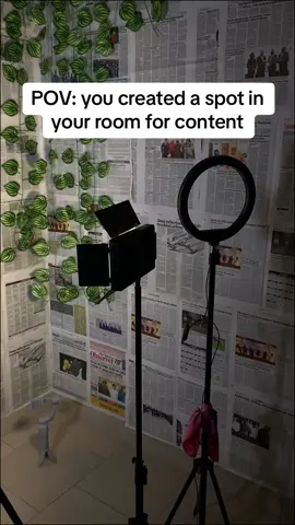 #CapCut m happy 💃💃🥹#newspaperonwalldiy#DIY #fyyyyyyyyyyyyyyyy #contentspaces #viral 