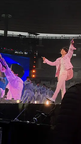 take me back to this exact moment <3 #euphoria #jungkook #bts #jk #btsinparis #btsloveyourselftour #btstour #jeonjungkook #fyp 
