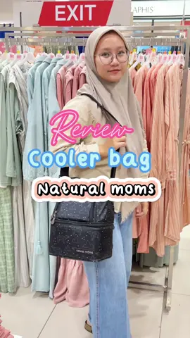 Cooler bag terbagus sih🥰 tahan dingin hingga 20 jam, jadi aman menyimpan asip saat berpergian  @Bundanya_Arsya🍓 #coolerbag #perlengkapanbayi #perlengkapanbayibarulahir #perlengkapannewborn #coolerbagnaturalmoms #naturalmoms #asip #penyimpananasip #diaperbag #tasasi 