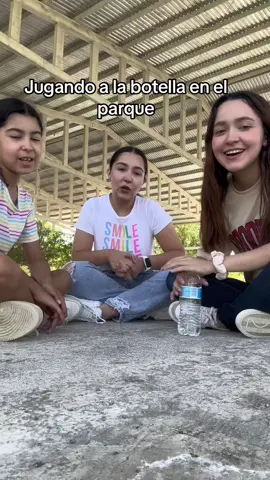 Regresamos al parque a jugar a la botella 😭👻 #terror #horror #juegodelabotella #priscilaperlayayleen 