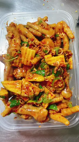 Chân gà sốt thái còn xương ! #changgasotthaiMeNhim 