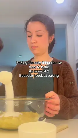 I guess i look mad in my videos, i smile a lot in real life you dont know me #fypシ #fyp #foryoupage #MomsofTikTok #toddlersoftiktok #family #asmr #kitchen #baking 