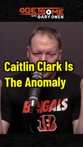 Cailtin Clark making the defense look dumb  #GaryOwen #garyowencomedy #Comedy #Getsome #getsomepodcast #caitlinclark #angelreese #iowastate #lsuwomensbasketball #womensbaseball 