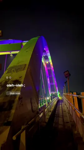 Oleh oleh #virall #oleholeh #koplo #lirik #gomusikindo #bojonegoro #fyp #trending #CapCut 