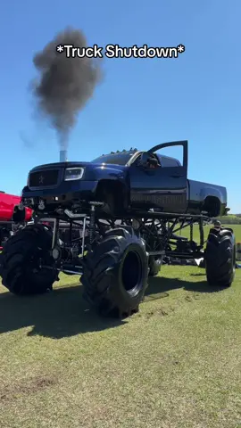 So many trucks in Florida #trucks #squattedtrucks #chevy #carolinatrucks #ford