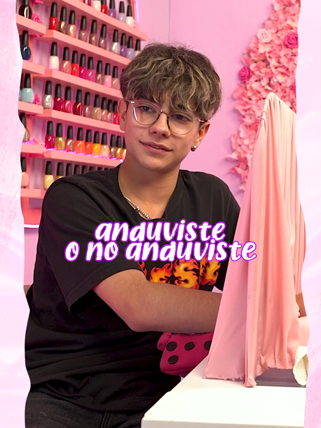 Día de uñas con @lukas.urkijo  🔥😳 Por fin todo el chismecito en nuestro canal de YT Eliot Channel 😈 - #EliotMe  #ItsAllAboutMe