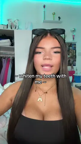 whiten my teeth with me #funny #fyp #hismile #relatable #fyp #goviralgo #foryoupage #viral #viralvideo #foru #makemefamous #blowup #fypシ #famous #foryou 