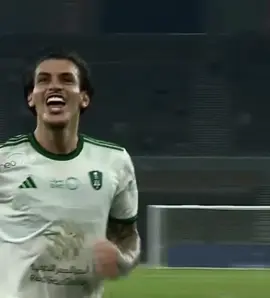 الا ياليت لي قلبين واحبك فيهم كلهم يا إيببببا😔💚💚 #ايبانيز #viral #اكسبلور #fyp #foryou #ahli #explore #الاهلي_فوق_الجميع #الاهلي #alahlifc 