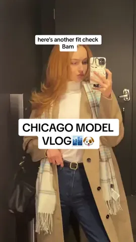 model in Chicago🏙️🤍 locals send me your favorite recs please this is my first time here!! #chicagovlog #chicagomodel #modellife #model 