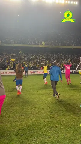 Moments like this with the Yellow Nation! 🫶💛 #Sundowns #TotalEnergiesCAFCL #masandawana #tiktoksouthafrica #tiktokmzansi #sportsontiktok #football #africanfootball #tiktokafrica #fyp