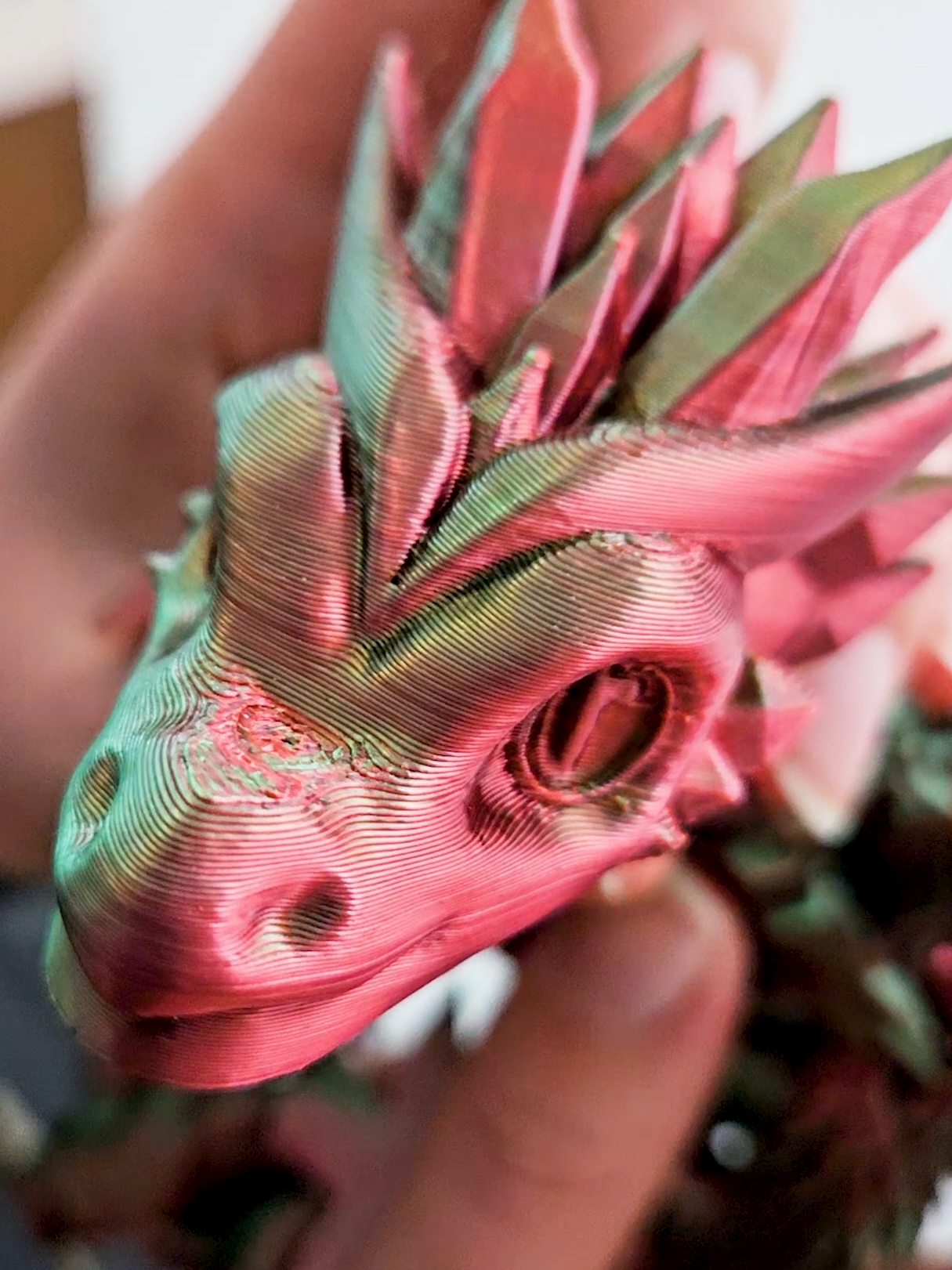 3D printed Articulated Crystal Dragon 3D model / STL File used in this video: https://makerworld.com/en/models/55289#profileId-293865 The filament used for this print is PLA Silk Red Green My 3D prints are made with Bambu Lab A1 mini. #3dprinting #bambulab #bambulabs #bambua1mini #3dprint #3d #timelapse #satisfying #dragon #asmr