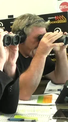 “They have stolen the game from the Dockers!” #afl #triplemfooty #carlton #fremantle #gatherround
