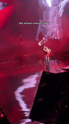 olivia was a DREAMMMM #gutsworldtour #gutsworldtournyc #madisonsquaregarden #oliviarodrigo #gutstour #gutsoliviarodrigo #concerts #concertcheck 