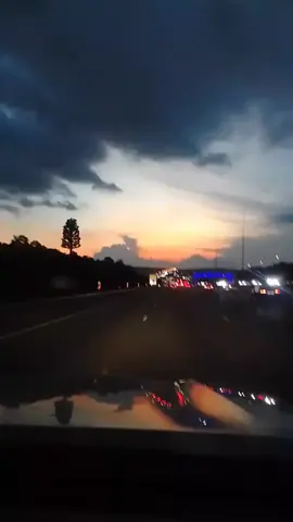 @♡• Lindie •♡ Driving home tonight. 🥺