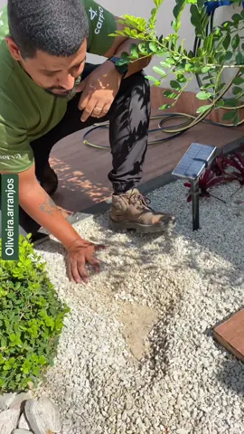 Conhece a manta bidim?  Usamos para proteger as pedras garantindo sua beleza e o ambiente sempre limpo.  #gardening #landscape #plants  #jardinagem #paisagismo #tips #viral 